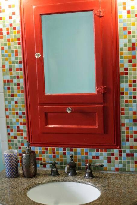 Beautiful, Historic Family Home Near Lake Merritt 오클랜드 외부 사진
