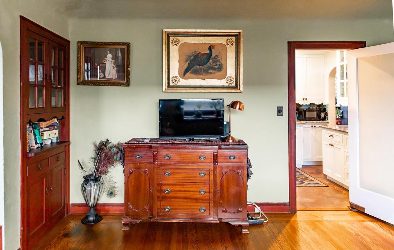 Beautiful, Historic Family Home Near Lake Merritt 오클랜드 외부 사진