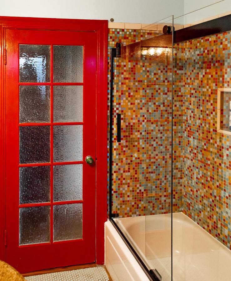 Beautiful, Historic Family Home Near Lake Merritt 오클랜드 외부 사진